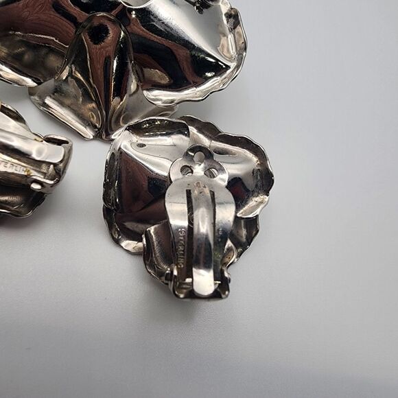 Vintage Napier Sterling Silver Flower Brooch & Clip-On Earrings Set - Picture 6 of 7